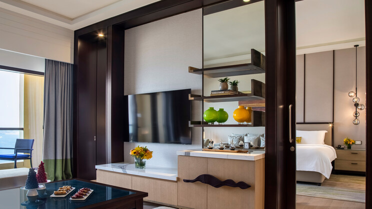 Sea Front Two Bedroom Suite with Balcony & Lounge